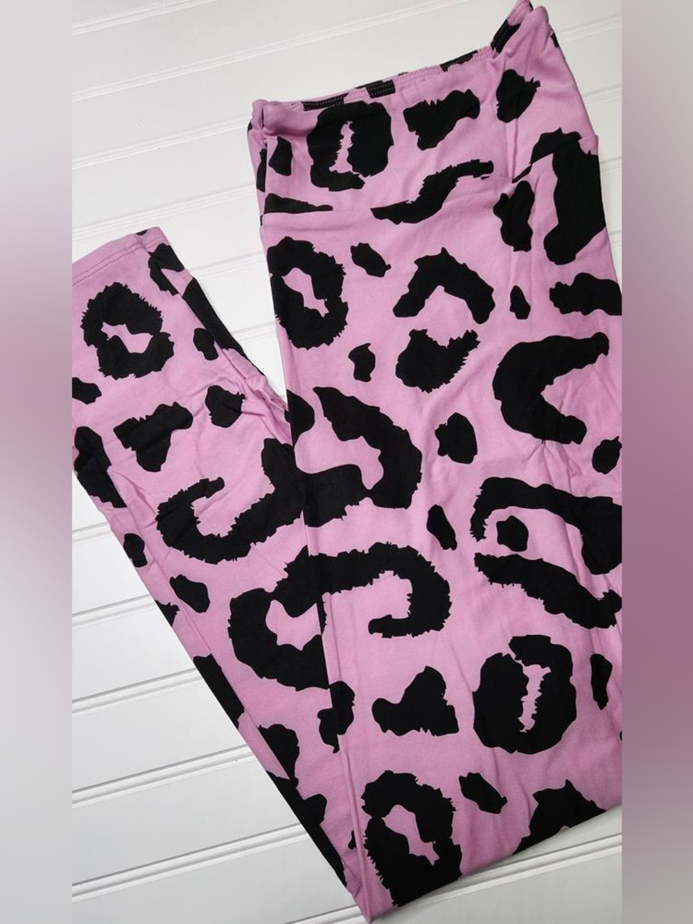 LuLaRoe | TC Pink + Black Leopard Print Leggings